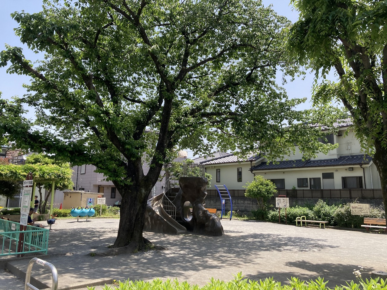 金町わかくさ児童遊園まで徒歩２分